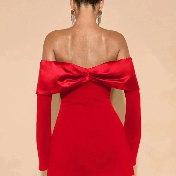 Red Elegant Women's Leopard Lace Panel Cami Dress - Picture 2 of 6